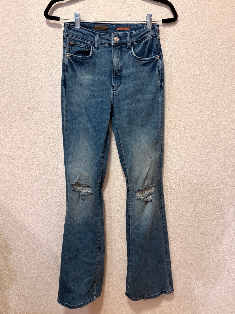 Anthropologie Pilcro Distressed The Icon Jeans size 25